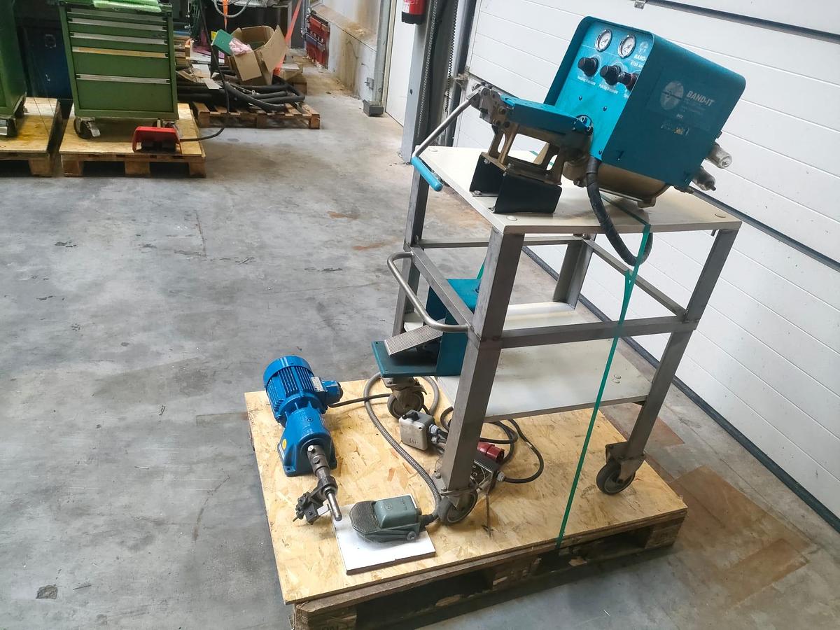 Gebraucht 2003 BAND-IT S750 Air Tool