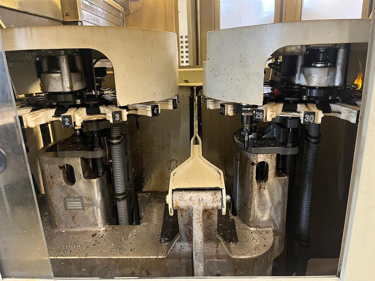 Gebraucht 2002 DECKEL-MAHO DMU 100 T