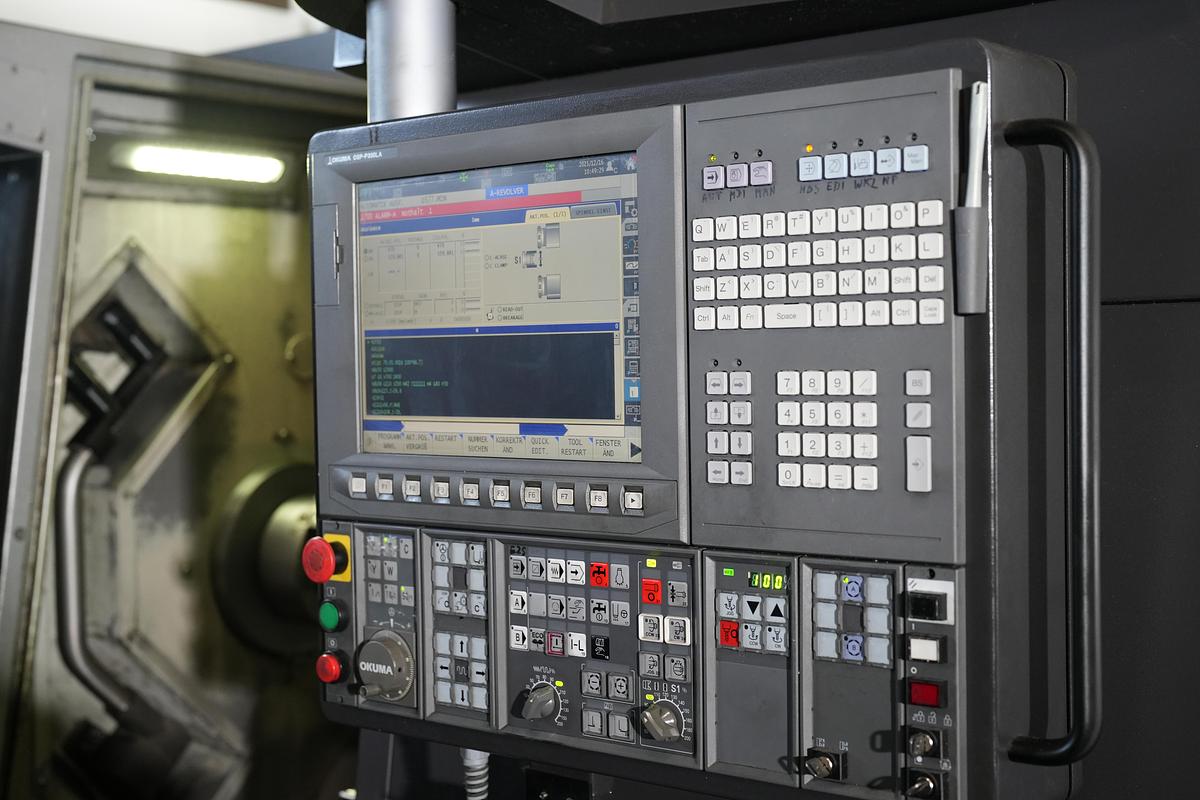 Gebraucht 2017 OKUMA LU 3000 EX-M 2 ST