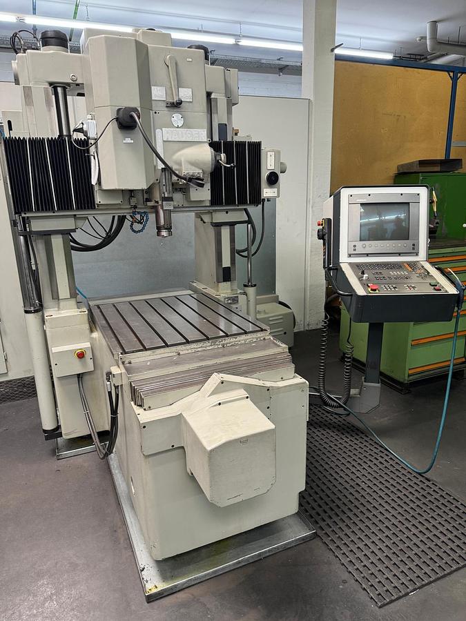 Gebraucht HAUSER M5-CNC