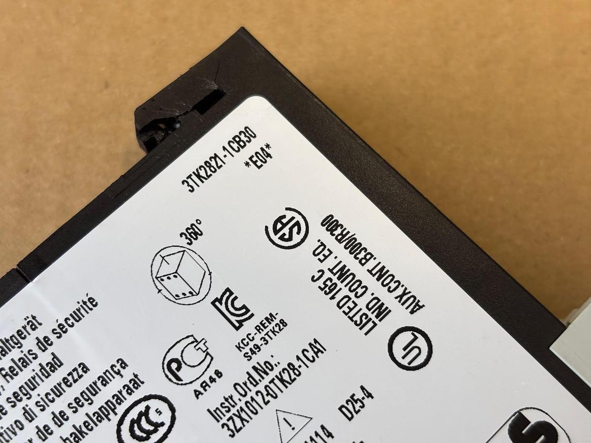 Gebraucht 80 Stück Sicherheitsschaltgeräte - SIEMENS SIRIUS 3TK2821-1CB30
