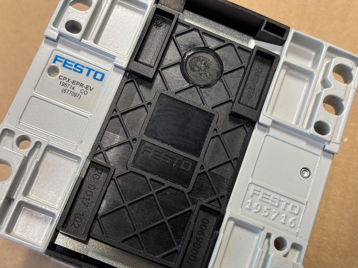 Gebraucht 80 Stück Steuerblöcke - FESTO CPX-CEC-C1