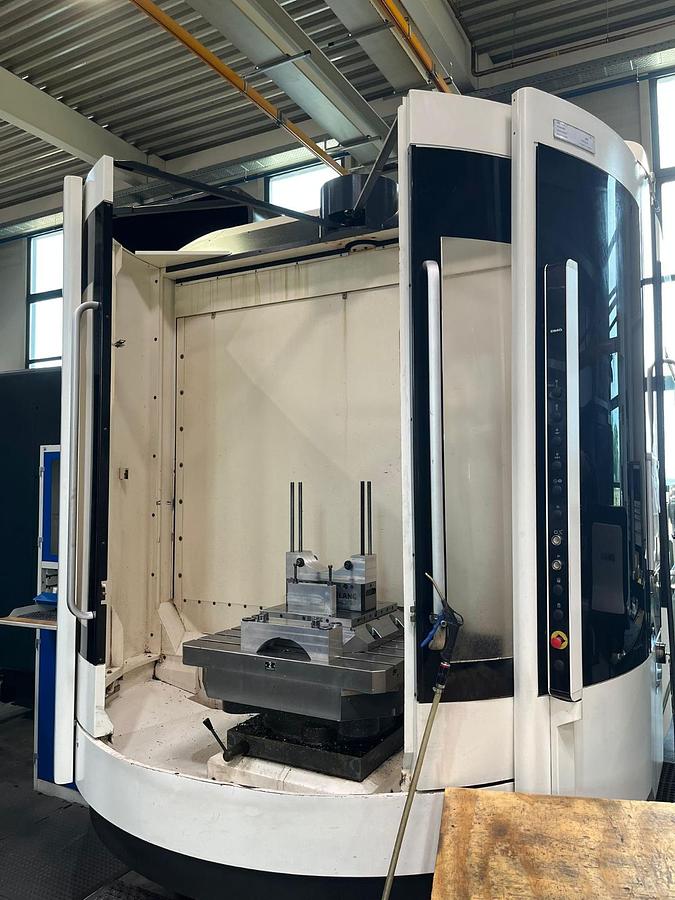 Gebraucht 2010 DECKEL-MAHO DMC 100 H duoBLOCK