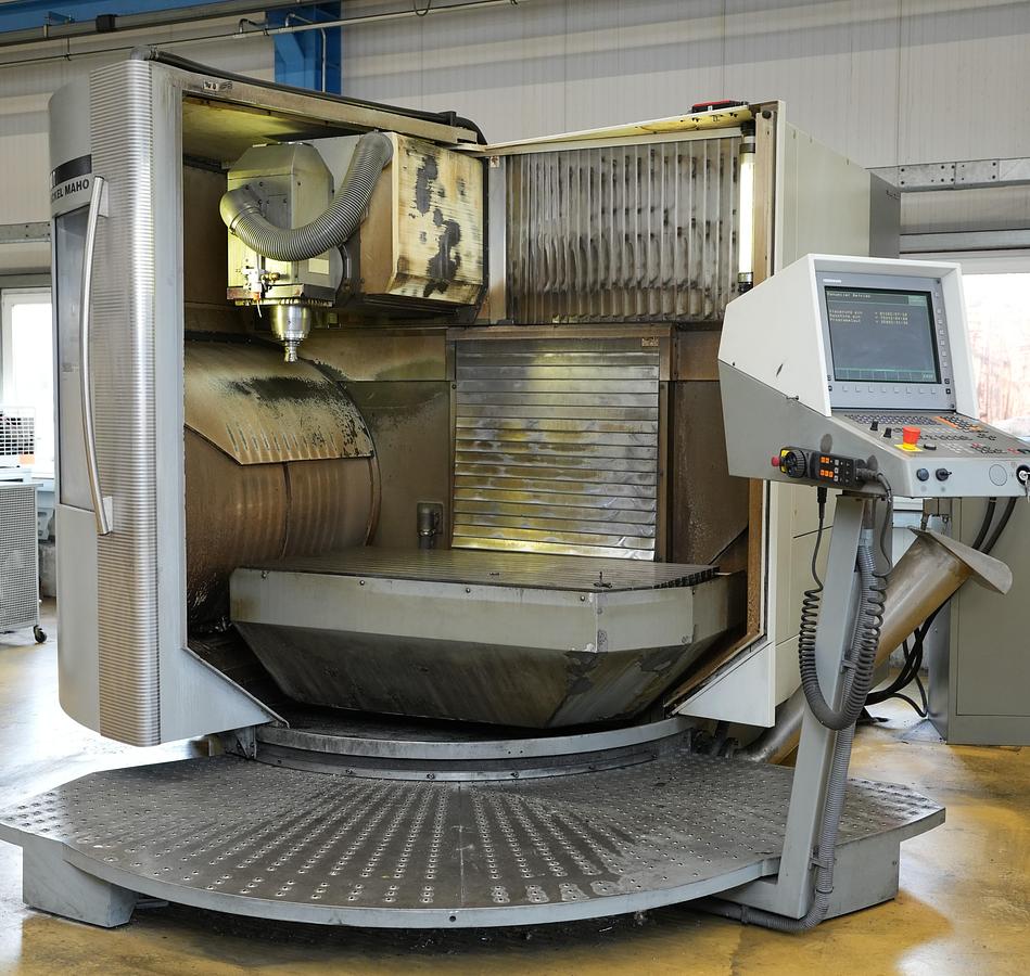 Gebraucht 2002 DECKEL-MAHO DMU 100 T