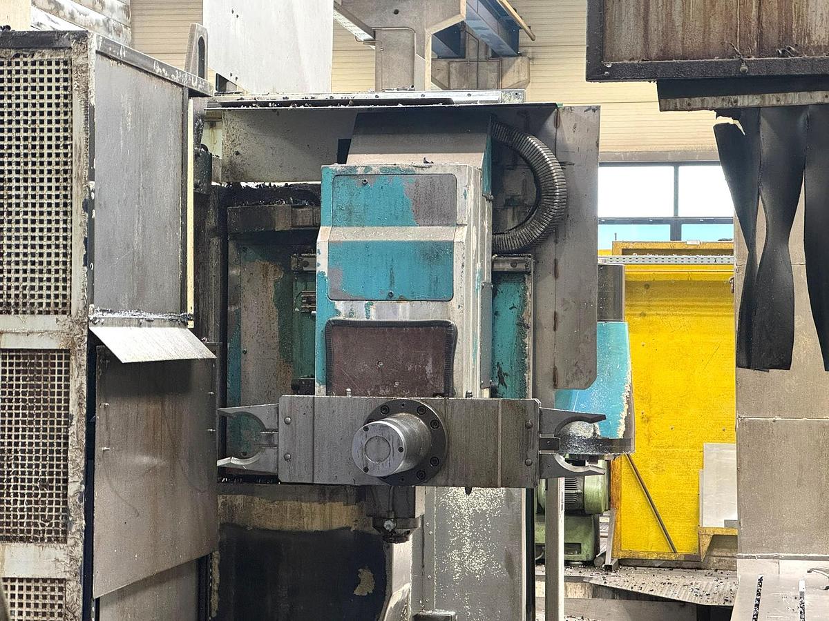 Gebraucht 2002 ANAYAK HVM 8000