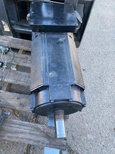 Used Yaskawa UAASKJ-37FZ300E AC Spindle Drive