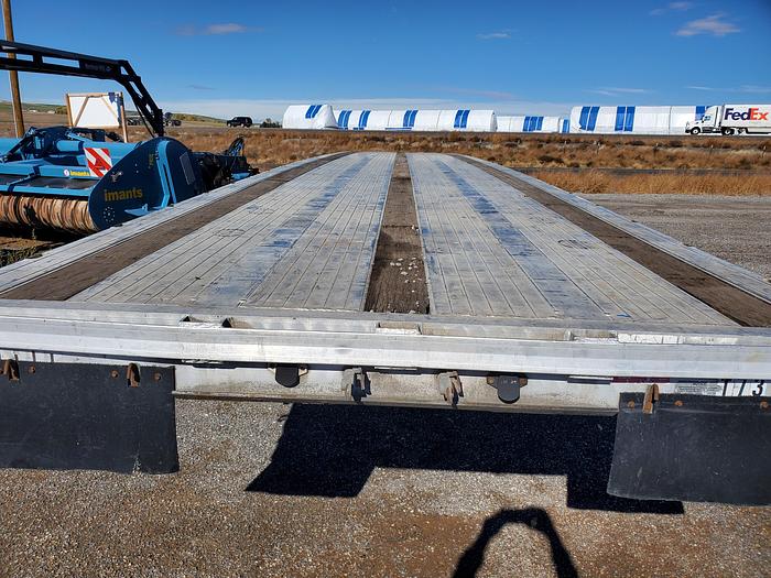 Used 2000 Ravens 48' x 96" Flatbed Trailer