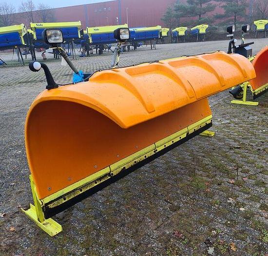 Gebruikt 2002 Nido SNK270