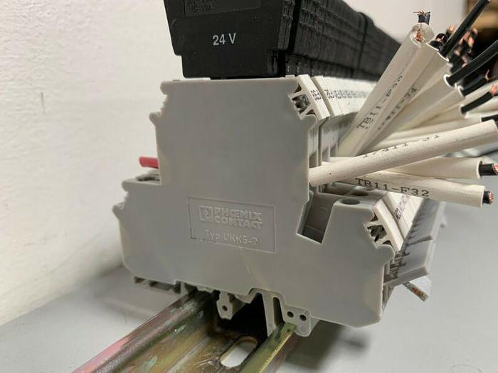 Used Lot of 183 Phoenix Contact Typ UKK5-T Double Leveled Terminal Block