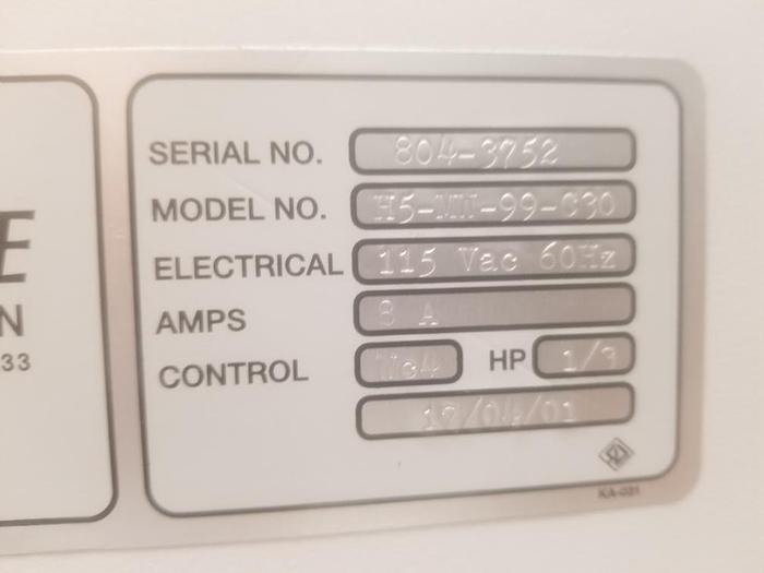 Used Used Microzone Corporation Horizontal Laminar Flow Work Station.