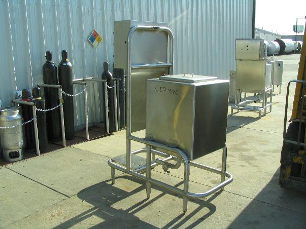 Usado 65 GALLON CIP SKID TANK