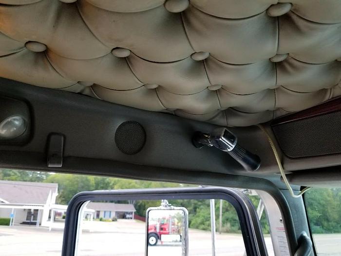 Used 2009 Kenworth W900L