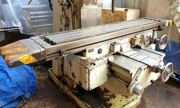 Used Tos FA4V Vertical Milling Machine