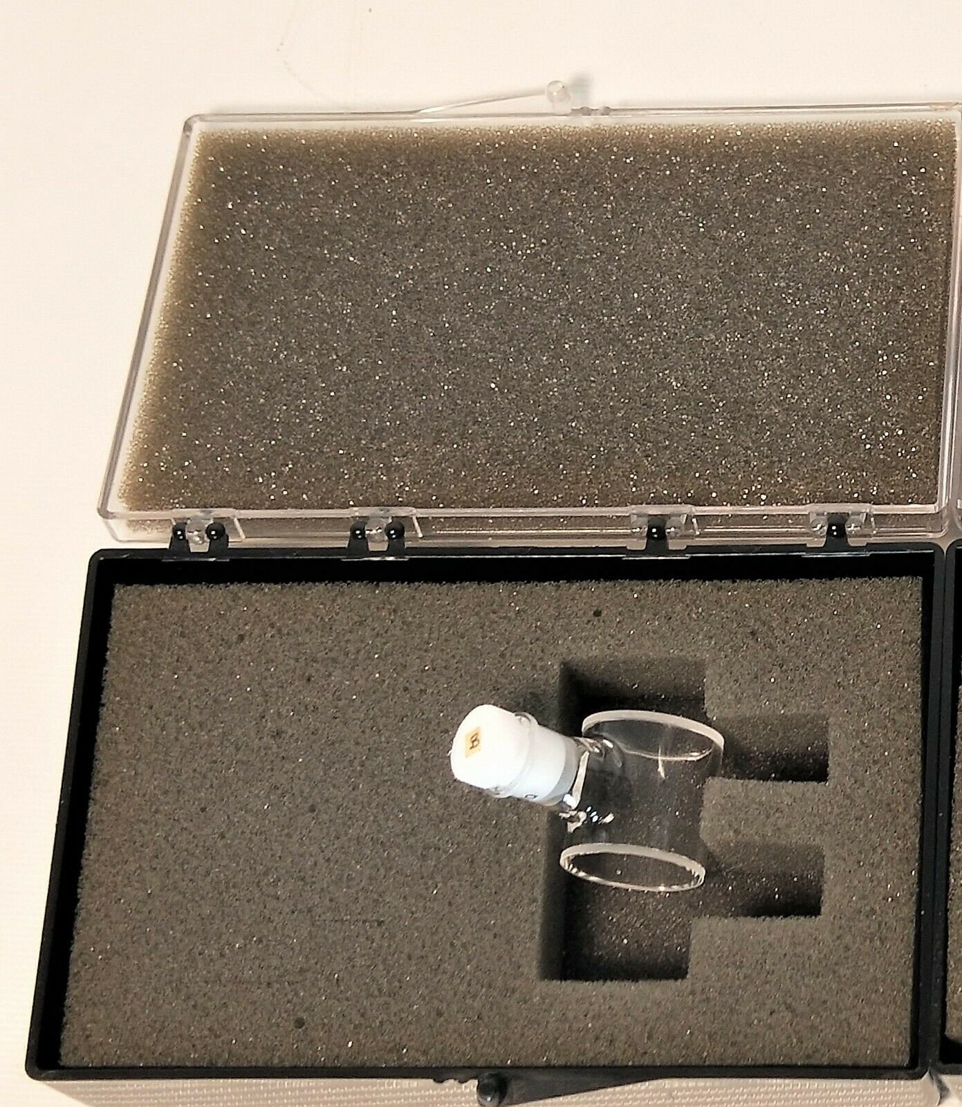 New open box VWR 58016-673 Cylindrical UV Spectrophotometer Cell - 50mm