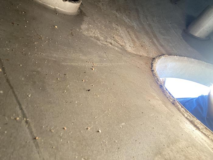 Used Used approximately 2300 gallon stainless steel mix tank. 80" diameter X 9' high straight side