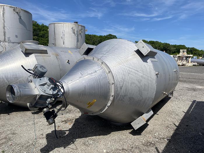 Used Used approximately 390 cu ft. Stainless Steel Dust Collector