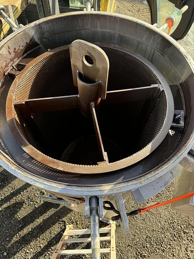 Used Used Gaston County 304 stainless steel large capacity basket filter vessel