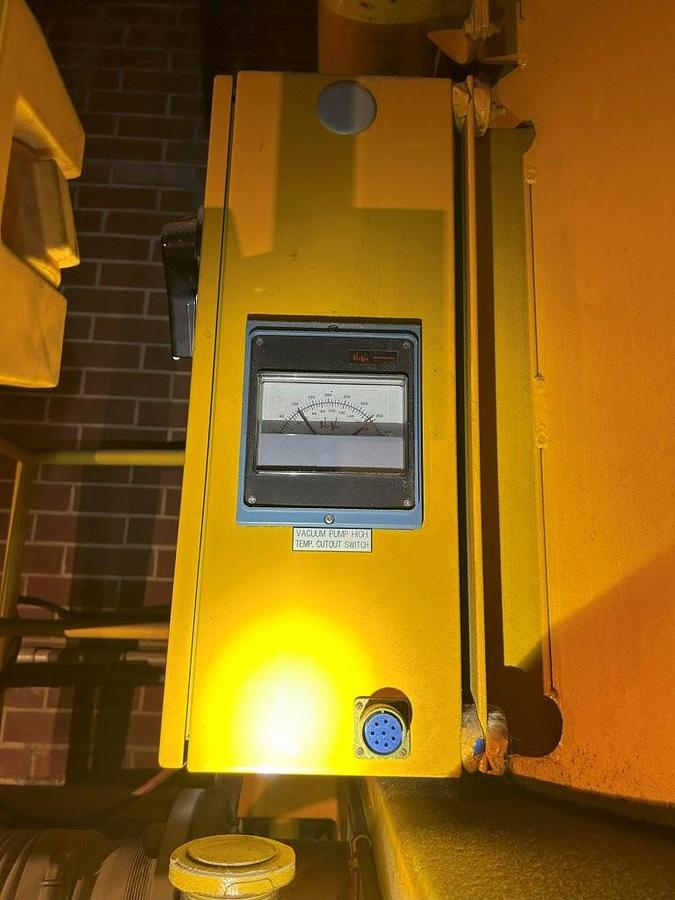 Used Used Hi-Vac Model 850 Industrial Heavy Duty portable vacuum system