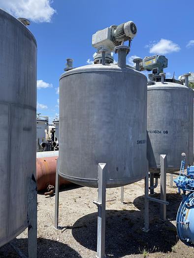 Used Used Circleville Metal Works Inc. approximately 750 gallon 304 stainless steel vertical mix tank
