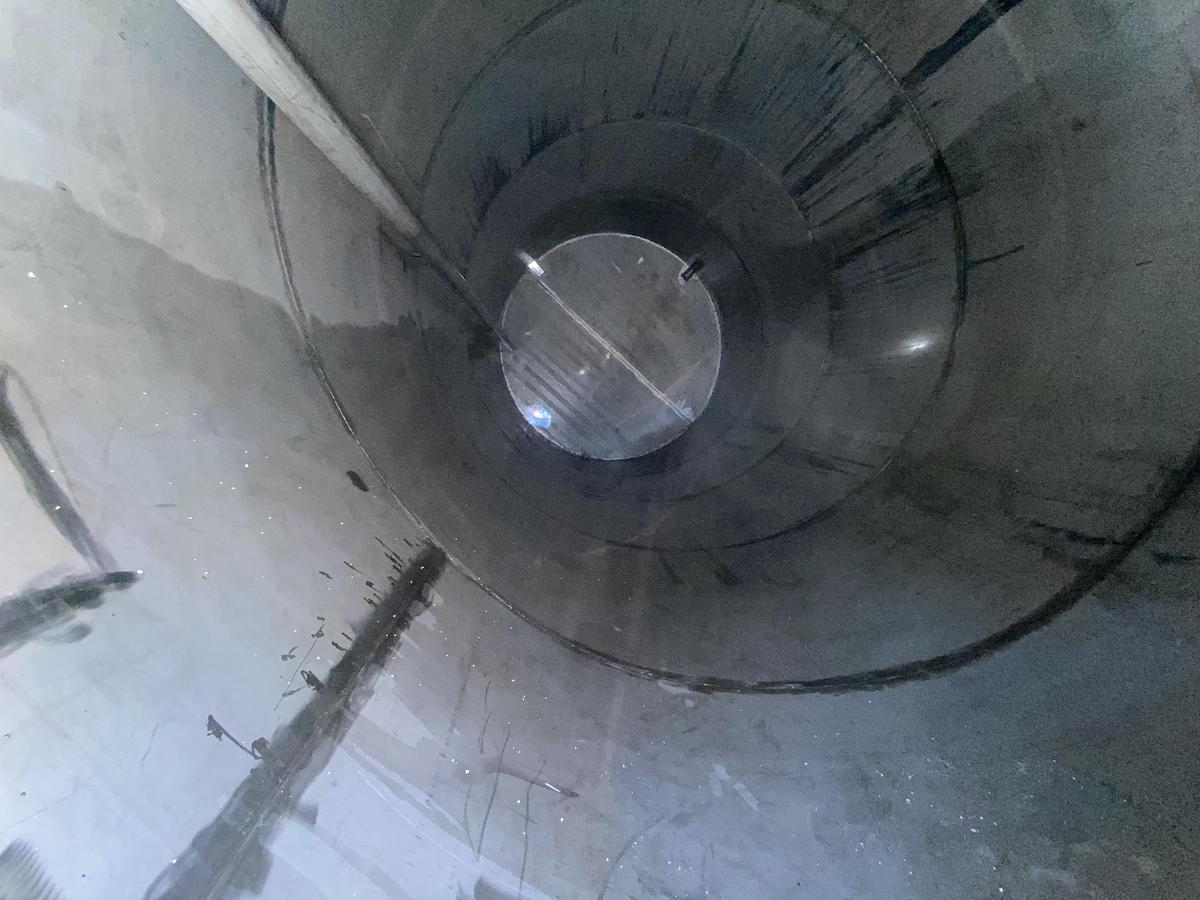 Used Used Industrial Air Inc. approximately 10,000 gallon 304 stainless steel storage tank