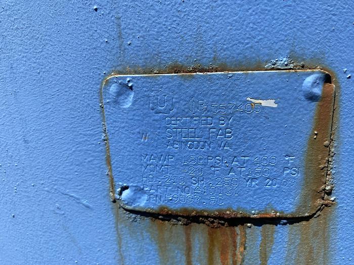 Used Used Steel Fabricators approximately 600 gallon vertical carbon steel air receiver