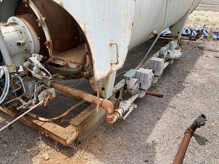 Used Used Cleaver Brooks CB Packaged firetube HW Boiler. Model CB/200250125