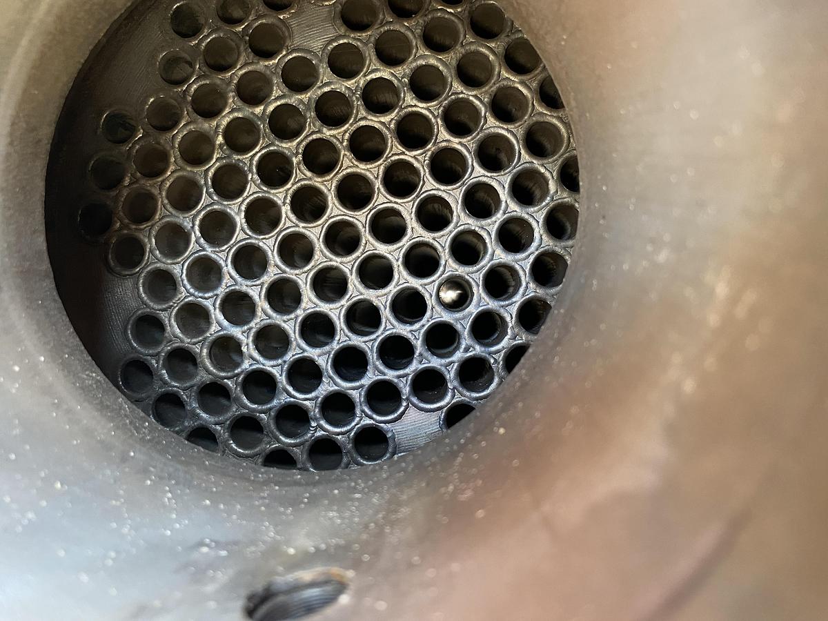 Used Used JFD Tube & Coil Products Inc. 282.5 sq ft. 304L Stainless Steel shell and tube heat exchanger