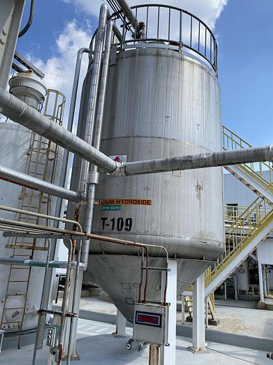 Used Used Whiting Metals Inc. approximately 12,000 gallon 304 stainless steel mix tank