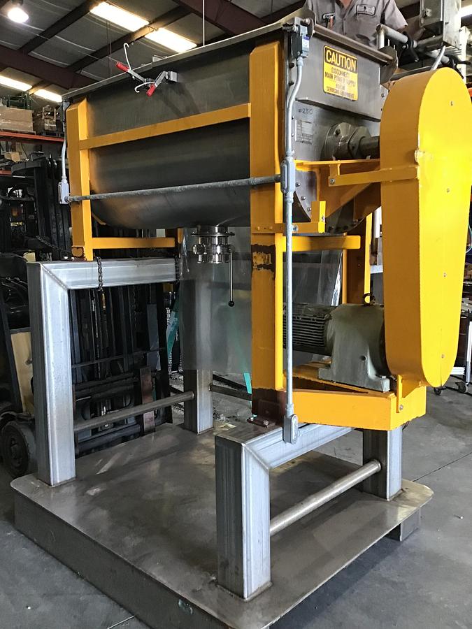 Used Used Lowe Industries Inc. 20 cu ft 316 stainless steel single ribbon mixer