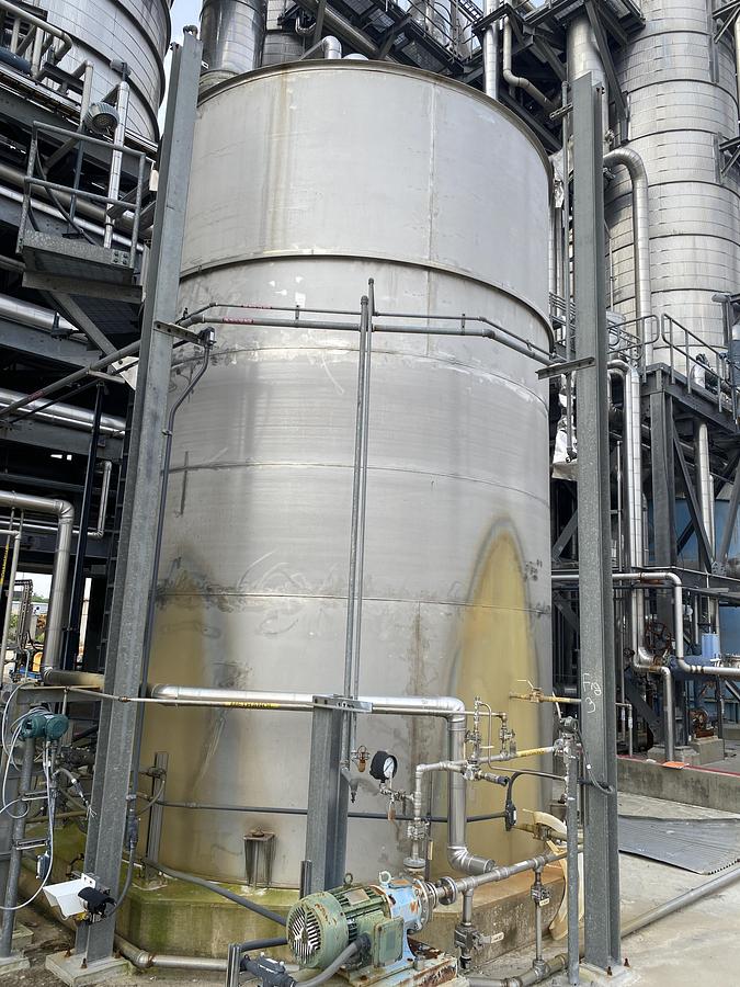Used Used  Fabricators & Carolina Integrated Solutions Integrated Solutions 19,600 gallon 316L stainless steel vertical tank