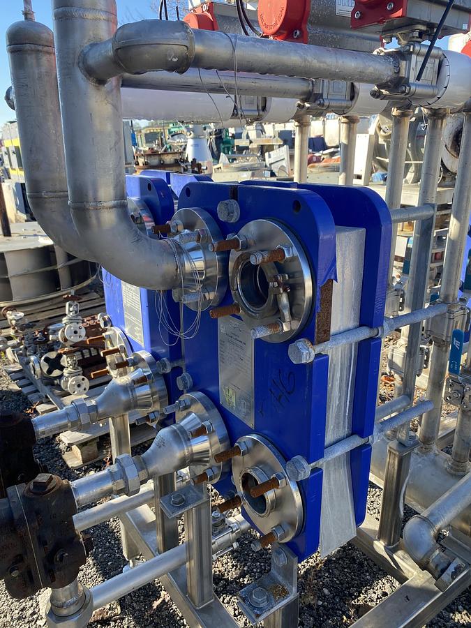 Used Used Alfa Laval 16.6 sq ft stainless steel plate exchanger