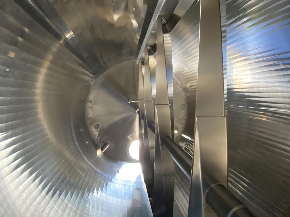 Used Used approximately 5000 gallon food grade sanitary stainless steel juacketed batch processor