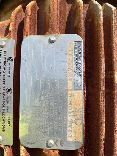 Used Used Whiting Metals Inc. approximately 12,000 gallon 304 stainless steel mix tank