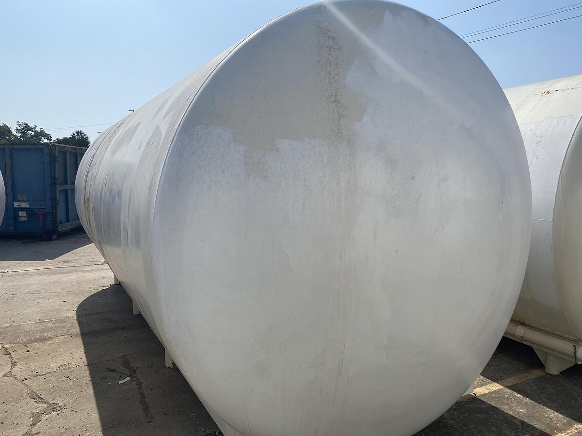 Used Used Walker 7000 gallon 304L Model HHT, horizontal insulated tank.