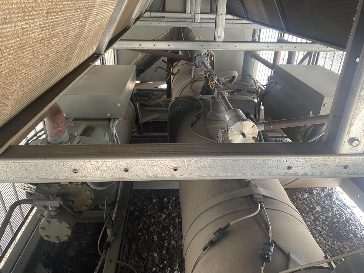 Used Used Trane 185 ton air cooled chiller.
