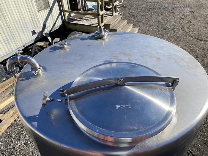 Used Unused BCast Stainless Steel Products approximately 530 gallon 304 stainless steel sanitary vertical tank