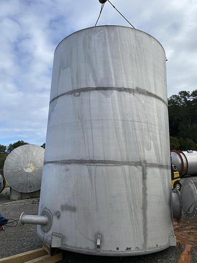 Used Used Wolfe Mechanical approximately 10,000 gallon 304L stainless steel vertical tank