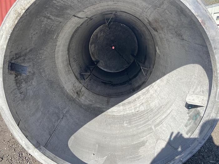 Used Used approximately 1000 gallon jacketed stainless steel tank