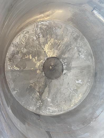 Used Used Gaston County approximately 2800 gallon 304L stainless steel vertical tank