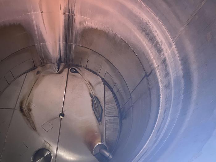 Used Used Savannah Tank and Equipment 25,000 gallon 304L stainless steel vertical tank