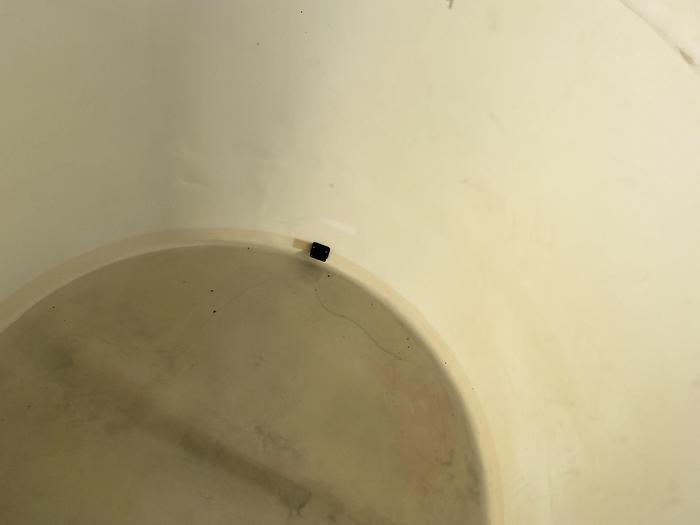 Used Used approximately 2100 gallon vertical poly tank