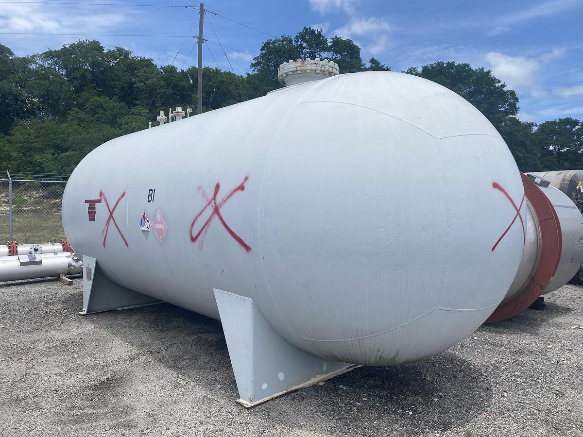 Used Used Horton Pressure Vessel built by Chicago Bridge and Iron Works approximately 12,0000 gallon carbon steel horizontal pressure tank