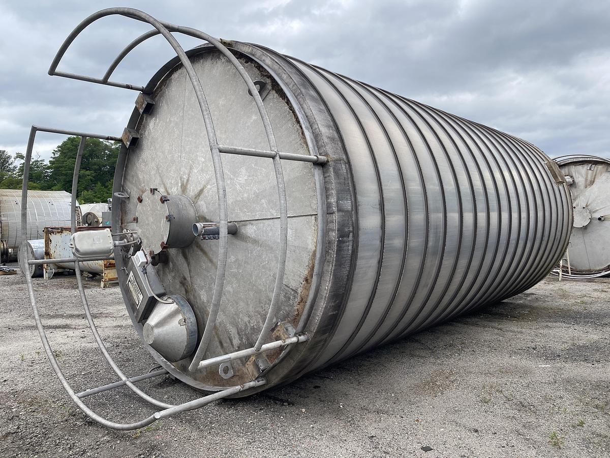 Used Used Conair Contract Systems Inc. 1709 cu ft Spiral Aluminum vertical bulk material silo