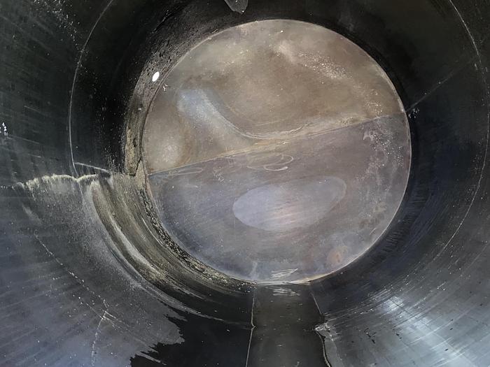 Used Used approximately 9000 gallon stainless steel vertical storage tank