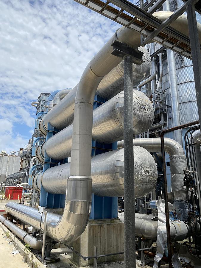 Used Used Shanghai Jiangwan Chemical Equipment Co approximately 3896 sq ft 304L stainless steel horizontal heat exchanger