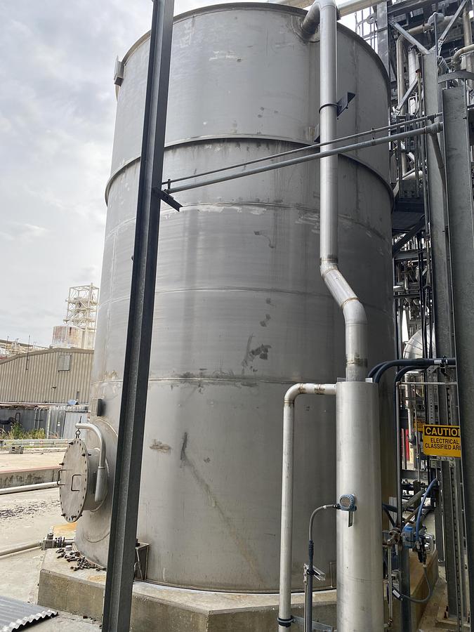 Used Used  Fabricators & Carolina Integrated Solutions Integrated Solutions 19,600 gallon 316L stainless steel vertical tank