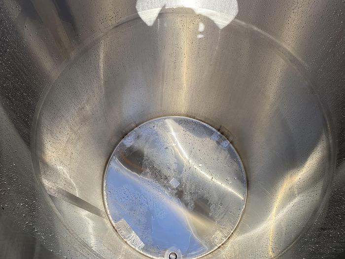 Used Unused BCast Stainless Steel Products approximately 600 gallon 304 stainless steel sanitary vertical tank