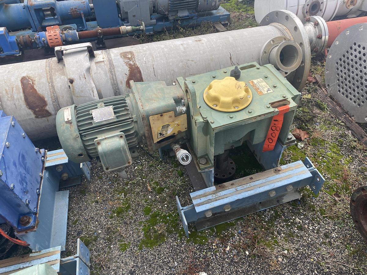 Used Used Lightnin Right-Angle Drive (CW)