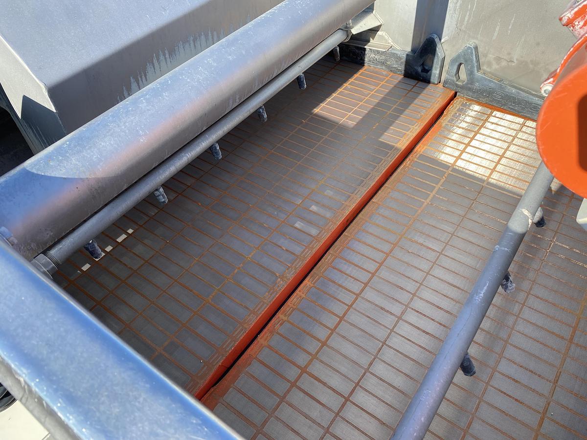 Used Used Sweco Model MM4-1W rectangular screener