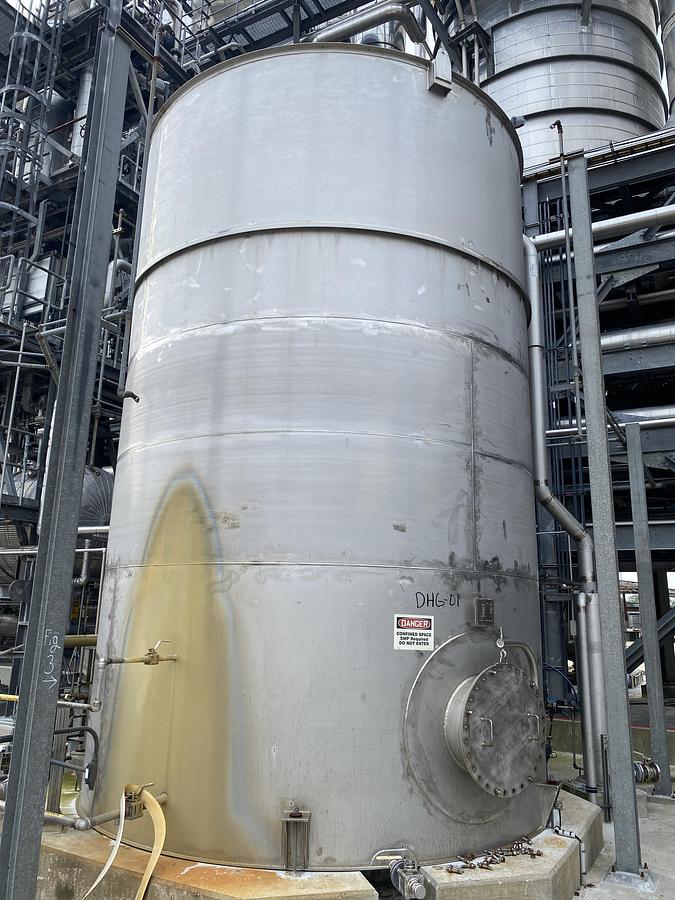 Used Used  Fabricators & Carolina Integrated Solutions Integrated Solutions 19,600 gallon 316L stainless steel vertical tank